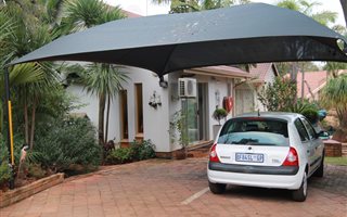 Bachelor apartment in Eldoraigne
