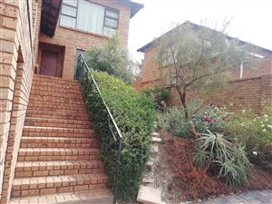 3 Bed Duplex in Noordheuwel