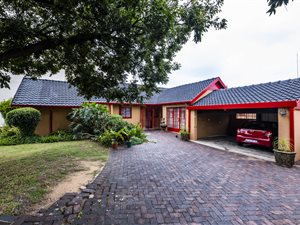 4 Bed House in Gillview