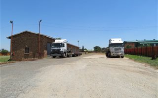 Commercial space in Fairleads