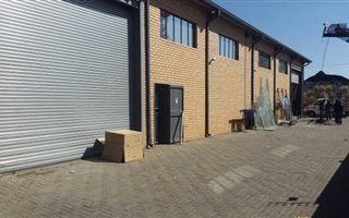 350 m² Office Space in Waterval East