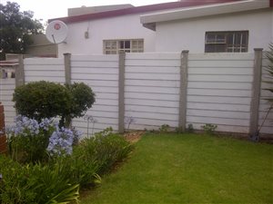 2 Bed Garden Cottage in Observatory