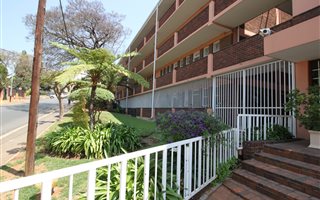 2 Bedroom Apartment in Kew