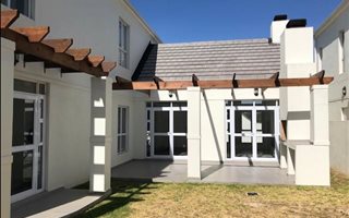 3 Bedroom House in D Urbanvale