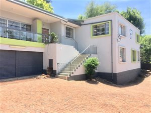 5 Bed House in Cyrildene