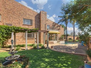 4 Bed Townhouse in Corlett Gardens