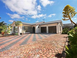 3 Bed House in Silver Oaks