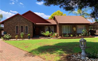 3 Bedroom House in Sunair Park