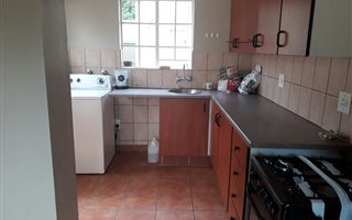 1 Bedroom Garden Cottage in Dowerglen