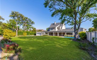 4 Bedroom House in Constantia