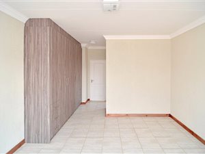 3 Bed Cluster in Pomona