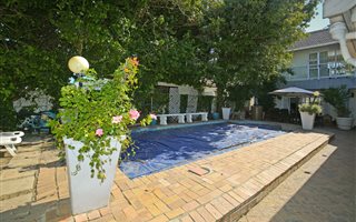 4 Bedroom House in Rondebosch East