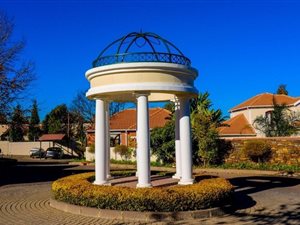 2 Bed Apartment in Sunninghill