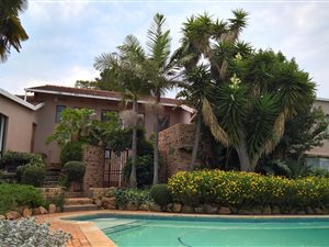 4 Bed House in Dewetshof