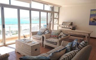 4 Bedroom Apartment in Diaz Beach
