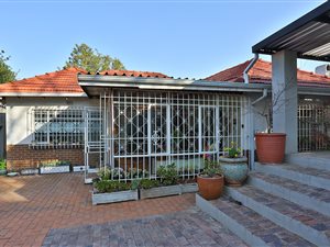 3 Bed House in East Town