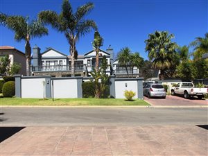 4 Bedroom House in Woodmead