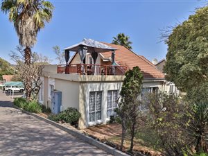 2 Bed Duplex in Douglasdale
