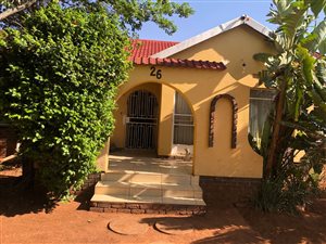 3 Bed House in Birch Acres