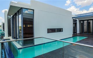 3 Bedroom Penthouse in Bedford Gardens
