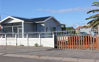 2 Bedroom House in Da Nova