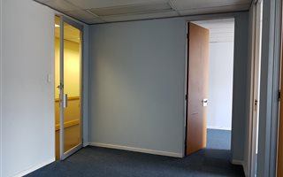 61 m² Commercial space in Rosebank