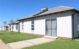 2 Bedroom House in Benoni North