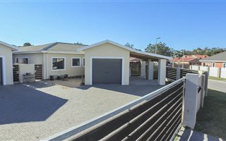 3 Bedroom House in Charlo