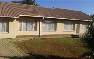 3 Bedroom House in Ellaton