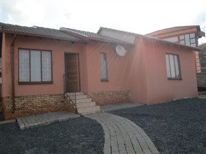 2 Bed House in Tlhabane