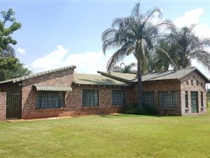 1 ha Farm in Doornpoort and surrounds