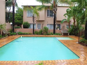 3 Bedroom Townhouse in Verwoerdpark