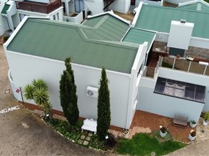 3 Bed Townhouse in Stilbaai