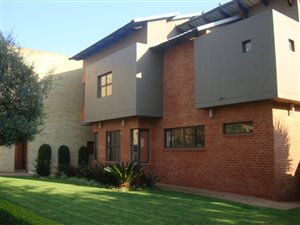 5 Bed House in Olympus Country Estate
