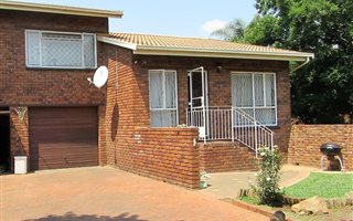 3 Bedroom Townhouse in Brackenhurst