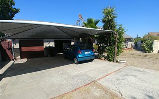 3 Bedroom House in Oakglen