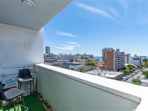 2 Bed Apartment in Sea Point