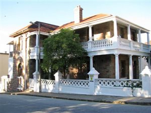 300 m² Commercial space in Mossel Bay