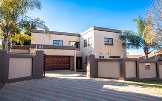 3 Bedroom House in Moreleta Park