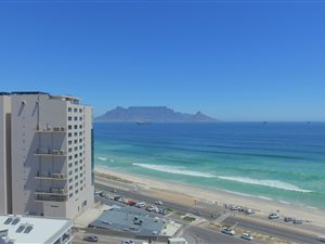2 Bed Apartment in Bloubergstrand