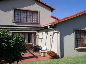 3 Bed House in Waterkloof