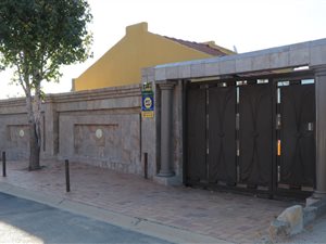 2 Bed House in Ebony Park