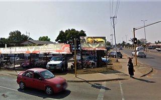 1120 m² Land available in East Lynne
