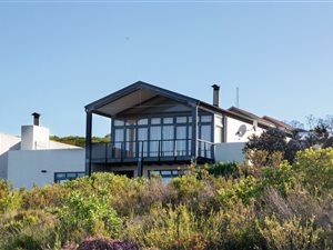 4 Bed House in Pinnacle Point Golf Estate