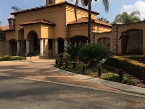 621 m² Land available in Sunward Park