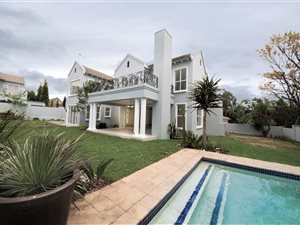 4 Bed House in Kyalami