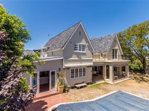 3 Bedroom House in Rondebosch