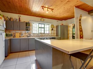 4 Bed House in Stellenberg