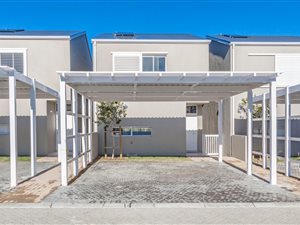 2 Bed House in Somerset Lakes