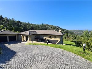 3 Bed House in Simola